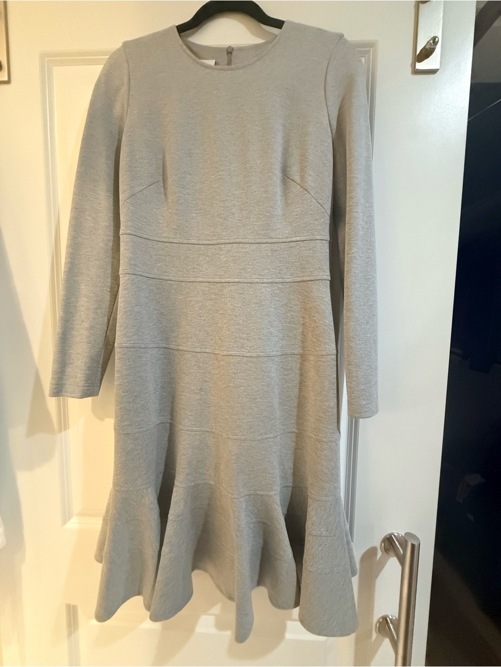 Akris Long-Sleeve Light Gray Flounce Hem Dress